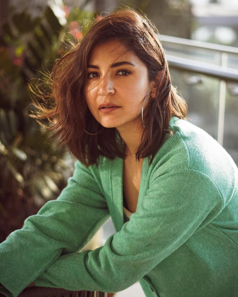 anushka-sharma-hot-photos